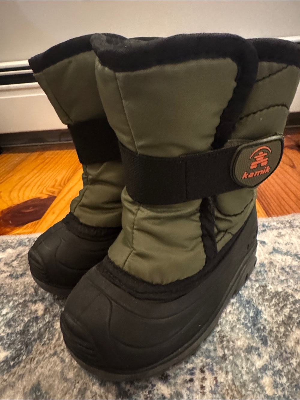 Kamik Snowbug 5 Snow Boots Olive Green and Black Kids Snow Boots toddler size 7